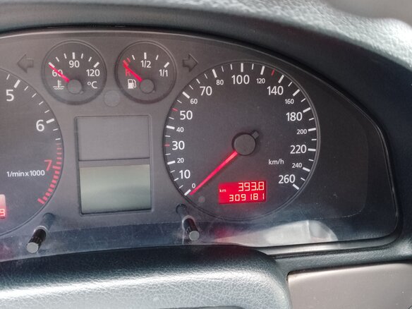 1999 Audi A4 I (B5) Рестайлинг, серый, 440000 рублей - вид 9