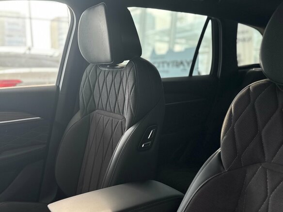 2026 Geely Monjaro I Рестайлинг, серый, 4954990 рублей - вид 6