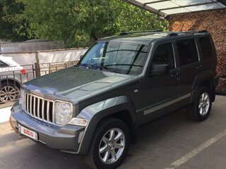 2011 Jeep Cherokee IV (KK), серый, 2500000 рублей, вид 1