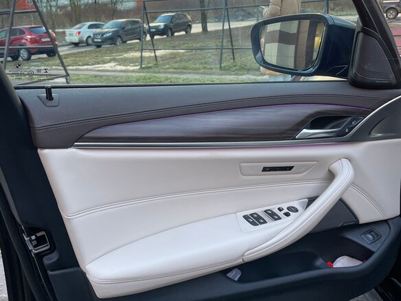 2019 BMW 5 серии 530d xDrive VII (G30/G31/G38), чёрный, 6300000 рублей - вид 16
