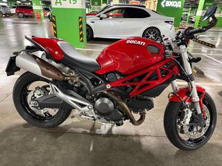 Ducati Monster 696
