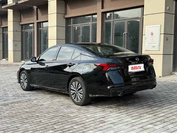 2022 Nissan Altima VI (L34) Рестайлинг, чёрный, 1830000 рублей - вид 3
