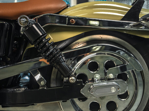 2004 Harley-Davidson Dyna Glide Custom, бежевый, 700000 рублей - вид 12