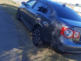 2008 Volkswagen Jetta V, серый, 750000 рублей, вид 3
