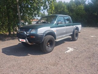 2000 Mitsubishi L200 III, зелёный, 750000 рублей, вид 2
