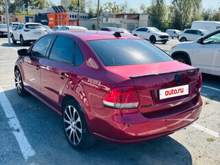 2012 Volkswagen Polo V, красный, 690000 рублей, вид 4