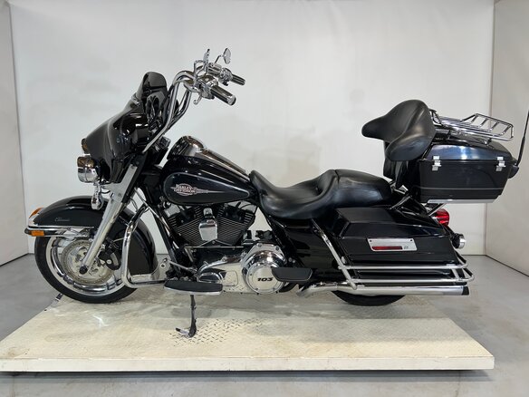 2012 Harley-Davidson Electra Glide, чёрный, 730000 рублей - вид 1