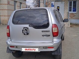 2004 Chevrolet Niva I, серебристый, 350000 рублей, вид 2