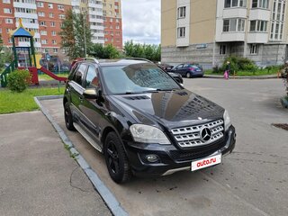 2010 Mercedes-Benz M-Класс 350 II (W164) Рестайлинг, чёрный, 1350000 рублей, вид 2