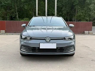 2022 Volkswagen Golf VIII, серый, 1850000 рублей, вид 2