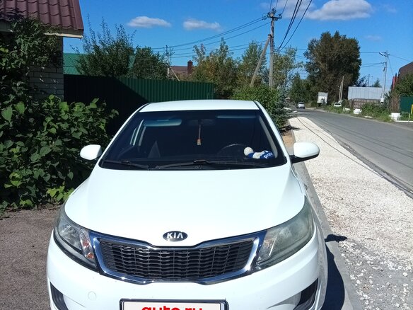 2013 Kia Rio III, белый, 500000 рублей - вид 9