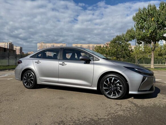 2026 Toyota Corolla XII (E210) Рестайлинг 2, белый, 2370900 рублей - вид 1