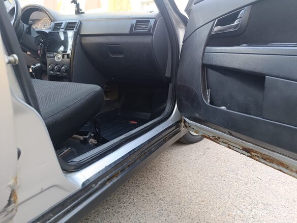 2011 Lada (ВАЗ) Priora I, серебристый, 250000 рублей - вид 18