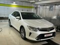 2015 Toyota Camry VII (XV50) Рестайлинг, белый, 2100000 рублей