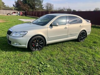 2012 Skoda Octavia II (A5) Рестайлинг, серебристый, 900000 рублей, вид 3
