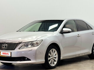 2012 Toyota Camry VII (XV50), серебристый, 1345000 рублей, вид 1