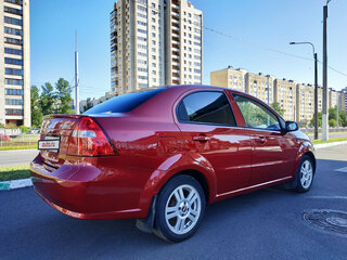 2007 Chevrolet Aveo I Рестайлинг, красный, 320000 рублей, вид 5