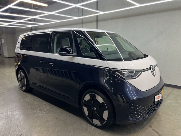 2023 Volkswagen ID.Buzz, чёрный