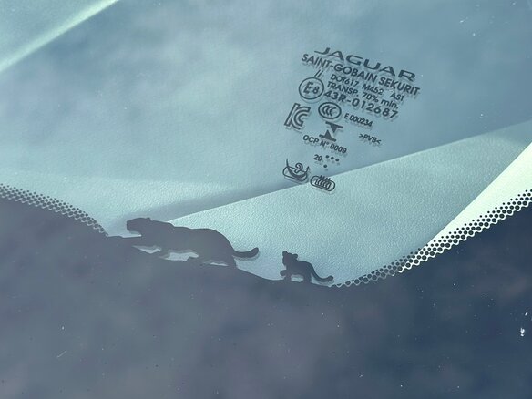 2020 Jaguar E-Pace I, белый, 3150000 рублей - вид 15