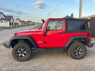 2008 Jeep Wrangler III (JK), красный, 2300000 рублей, вид 2
