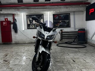 2001 Yamaha FZS1000 Fazer, серебристый, 350000 рублей, вид 1
