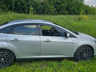 2011 Ford Focus III, серебристый, 850000 рублей, вид 3