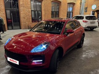 2020 Porsche Macan I Рестайлинг, красный, 6500000 рублей, вид 2