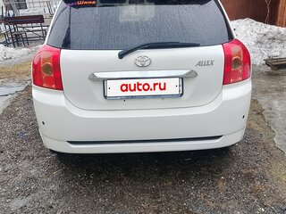 2005 Toyota Allex I Рестайлинг 2, белый, 620000 рублей, вид 3