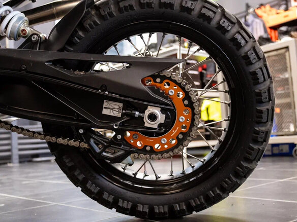 2024 KTM 890 Adventure R Rally, оранжевый, 2300000 рублей - вид 31