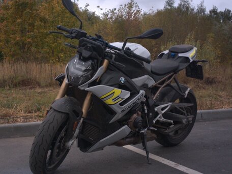2021 BMW S 1000 R, серый, 2000000 рублей, вид 1