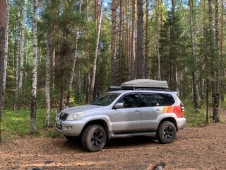2005 Toyota Land Cruiser Prado 120 Series, серебристый, 2000000 рублей, вид 2