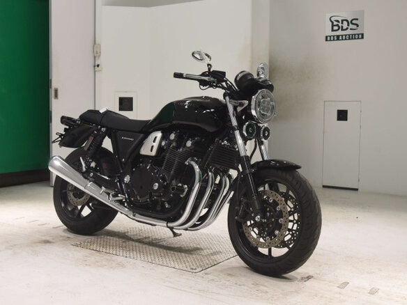 2021 Honda CB 1100, чёрный, 1200000 рублей - вид 2