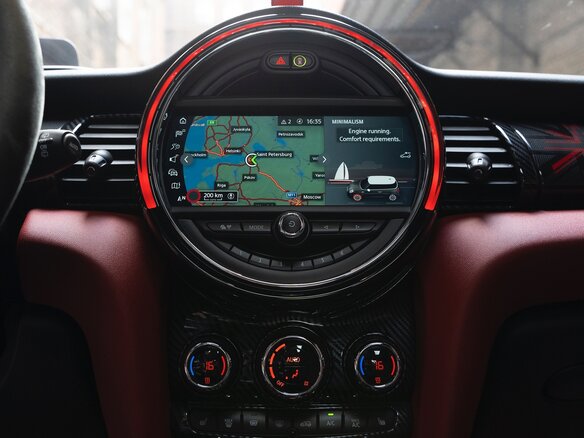 2019 Mini Hatch JCW III (F55/F56) Рестайлинг, зелёный - вид 15
