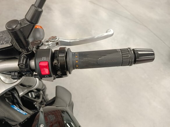 2013 Yamaha FZ1, чёрный, 550000 рублей - вид 22