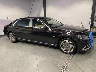 2015 Mercedes-Benz Maybach S-Класс 600 I (X222), чёрный, 6900000 рублей, вид 3