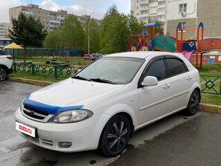 2011 Chevrolet Lacetti I, белый, 900000 рублей, вид 3