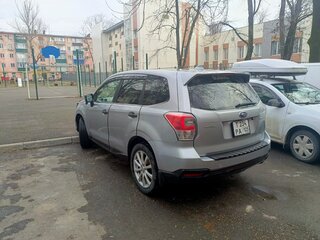 2017 Subaru Forester IV Рестайлинг 2, серебристый, 2200000 рублей, вид 4