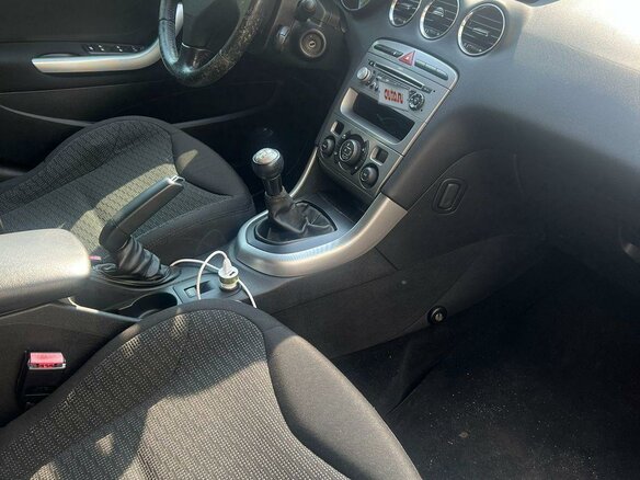 2009 Peugeot 308 I, серый, 480000 рублей - вид 4