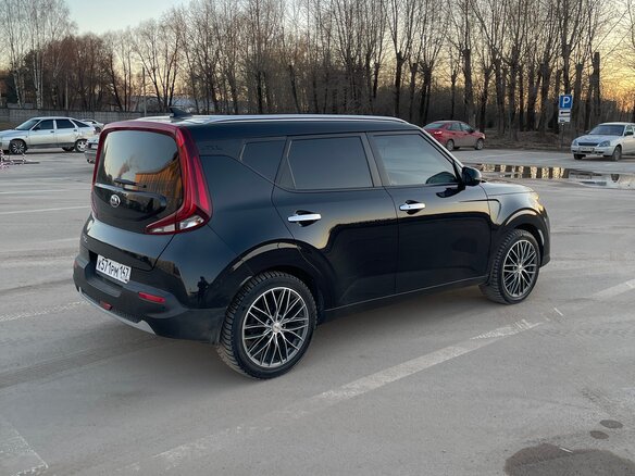 2019 Kia Soul III, чёрный, 1820000 рублей - вид 3