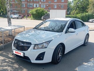 2013 Chevrolet Cruze I Рестайлинг, белый, 700000 рублей, вид 2