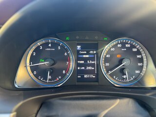 2018 Toyota Harrier III (XU60) Рестайлинг, белый, 3200000 рублей, вид 4