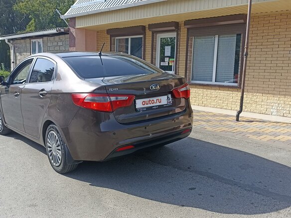 2014 Kia Rio III, коричневый, 790000 рублей - вид 2