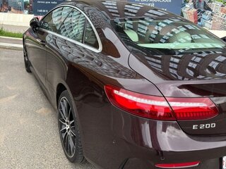 2018 Mercedes-Benz E-Класс 200 V (W213, S213, C238), красный, 3450000 рублей, вид 4