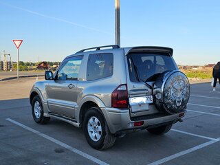 2004 Mitsubishi Pajero III Рестайлинг, бежевый, 1100000 рублей, вид 5