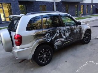 2004 Toyota RAV4 II (XA20) Рестайлинг, серебристый, 950000 рублей, вид 2