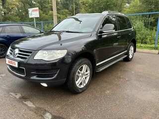 2009 Volkswagen Touareg I Рестайлинг, чёрный, 1380000 рублей, вид 3