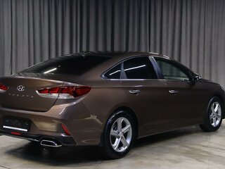 2017 Hyundai Sonata VII (LF) Рестайлинг, коричневый, 1499000 рублей, вид 2