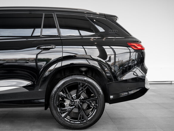 2026 Audi Q6 40 TFSI, чёрный - вид 14