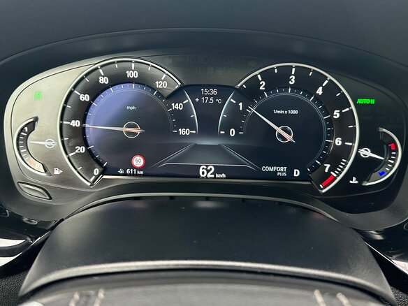 2017 BMW 5 серии 530i xDrive VII (G30/G31/G38), серебристый, 3150000 рублей - вид 8