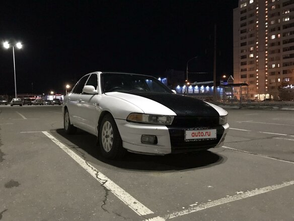1996 Mitsubishi Galant VIII, белый - вид 2